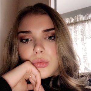 Meet your Posher, Lillian